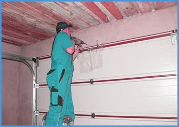 Philadelphia United Garage Door Philadelphia, PA 215-240-4252 - door-maintaince-15-05m